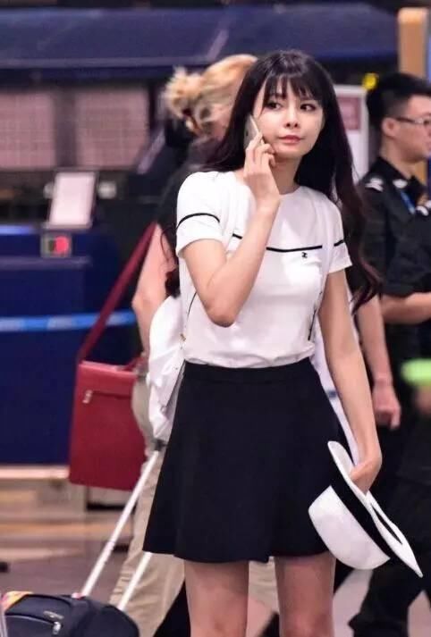 都说沈梦辰好看，那是你没见过谢娜打扮起来有多美！