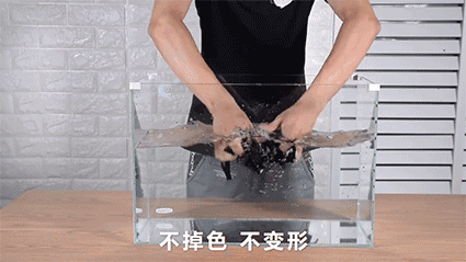 台上脱到只剩胸罩，尺度堪比十八禁?离开张翰后，娜扎也变放荡了!