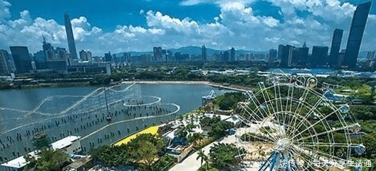 看完德国的富人区,再看中国的富人区,一个住富豪一个住土豪