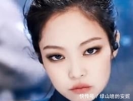  「香奈儿」肉肉脸还下垂竟也能打败刘雯周迅成人间香奈儿，这脸是有多高级？