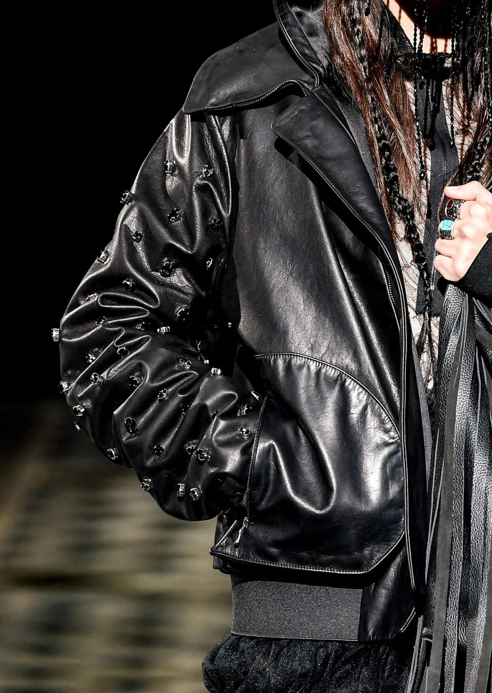 LIUCHAO鎏朝第四次亮相2018秋冬巴黎高定时装周