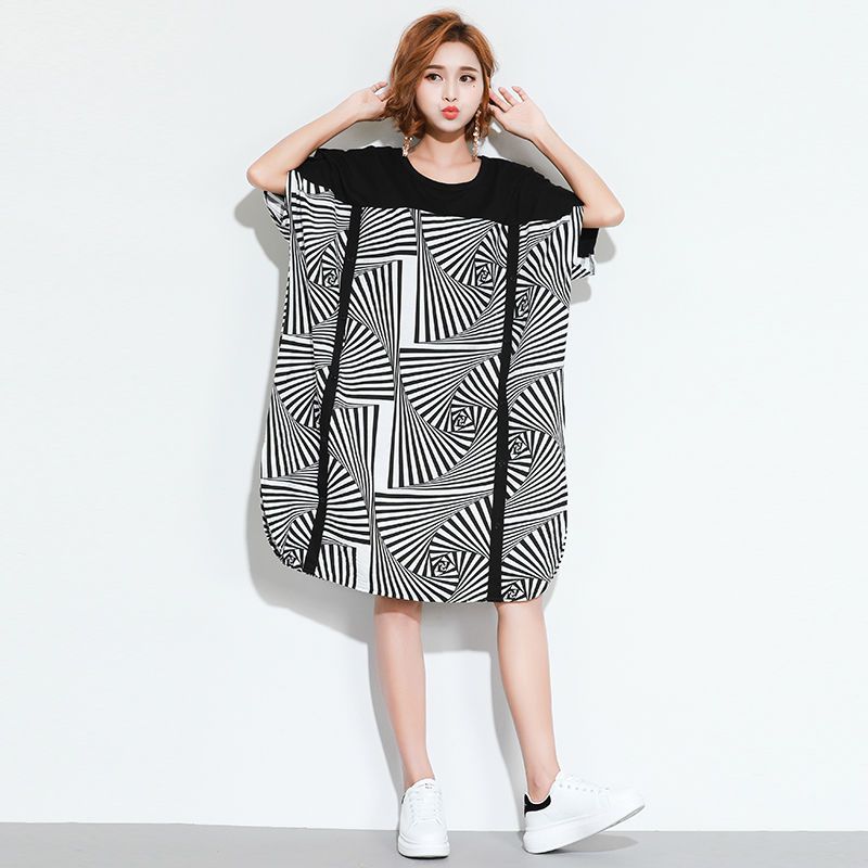 老婆真会穿,这样的裙+高跟鞋,女人味十足