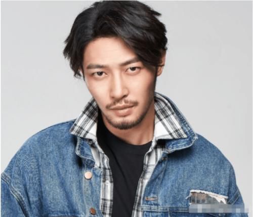 【角色】出演《择天记》没能火，现凭借《全职高手》走红，难怪很眼熟