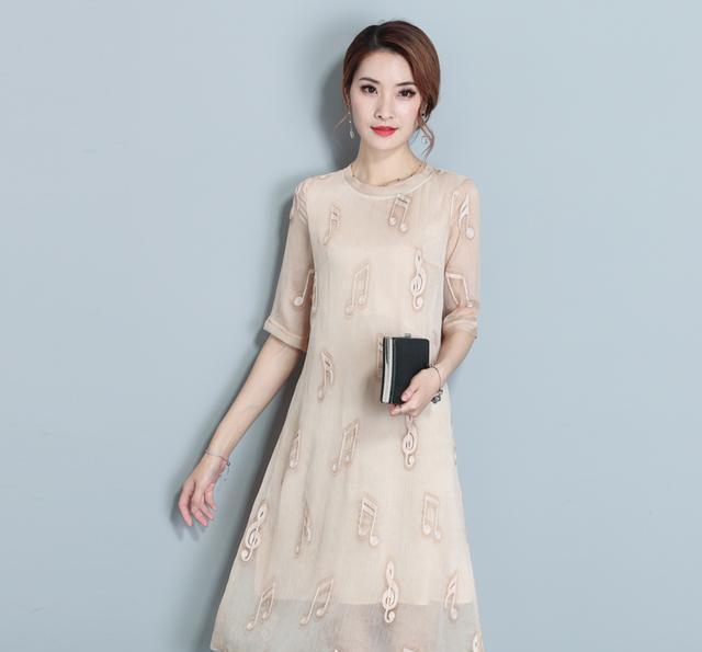 今年超流行的连衣裙！件件时尚好看到没朋友，美的让人羡慕