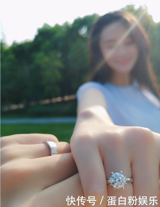 湖南卫视破除“分手魔咒”，张馨予证实结婚，网友喊话张若昀