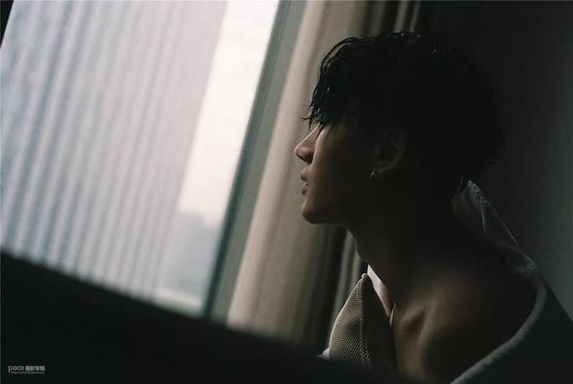 男生这样拍，路人甲秒变行走的画报!