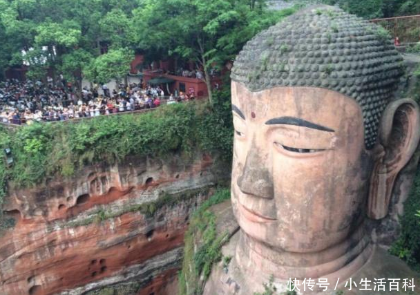 世界“最渗人”三大佛像，两个在中国，在日本那座夜里让人不敢看