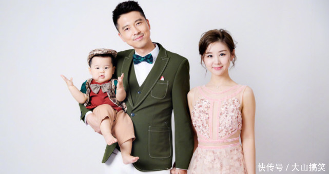 与男友相恋7年无绯闻，今幸福模样惹人羡，网友：比韩雪还要干净