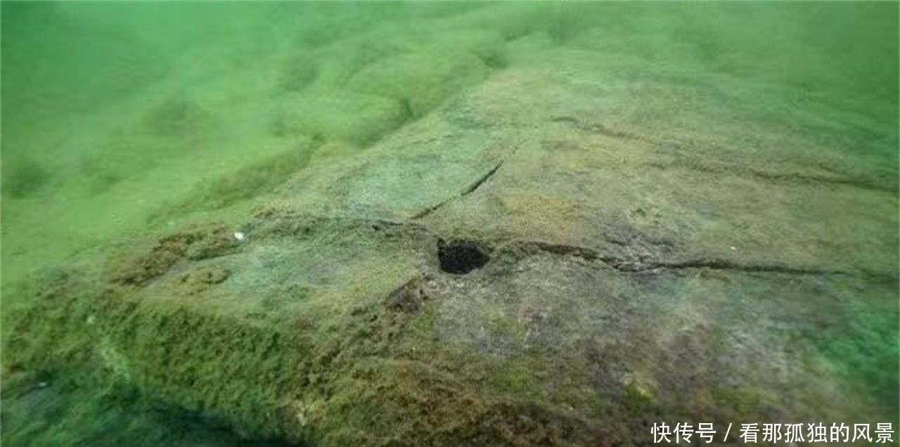  「湖泊」中国最神秘湖泊，拥有着大量水资源，同时也拥有千年未