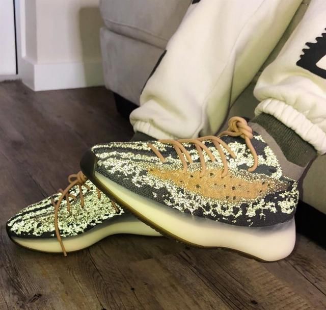  『夏季』冰蓝和黏土！Yeezy 380 曝光两款新配色，夏季发售！