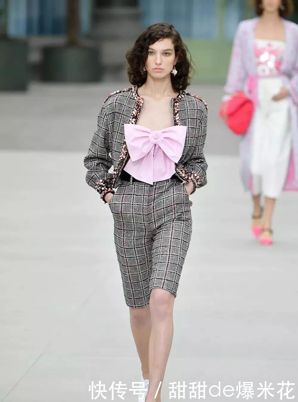 『旅程』搭乘 CHANEL 巴黎皇宫火车,开启通往新时代的旅程