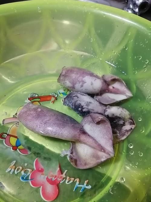 『食物』12种补水食物,吃完皮肤不干燥,连护肤品都省一大半,排除废物