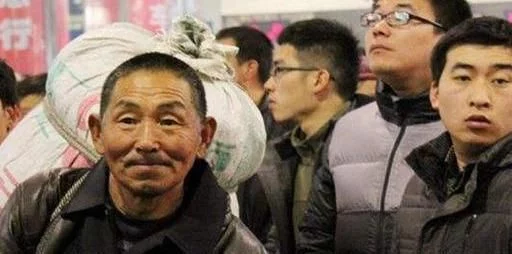 一种新式养老正兴起,不去敬老院,不和子女住,能在农村流行吗?