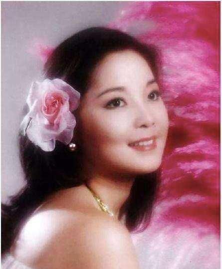  『性格』塌鼻子也可以很美，这几位女星的长相看着就性格随和能做好朋友