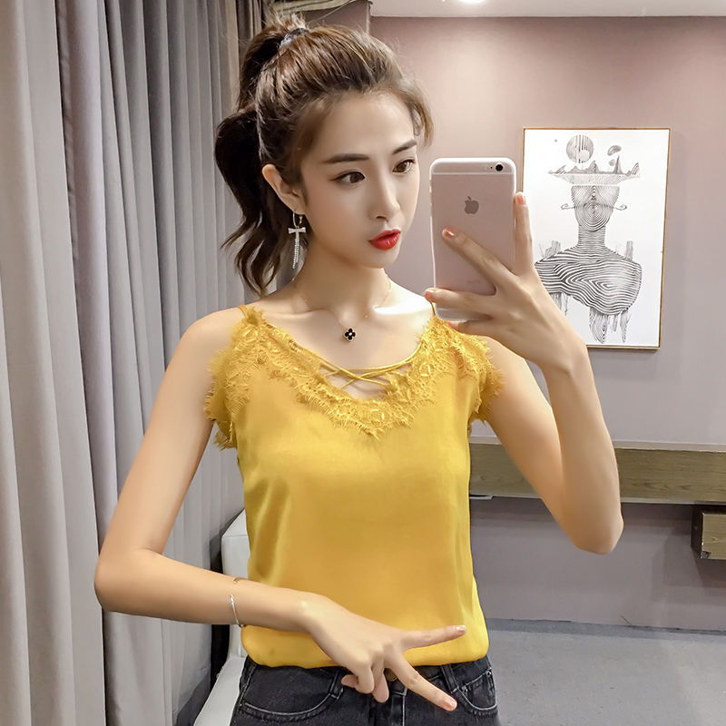 让人无法抗拒的吊带背心装，清爽性感回头率满满，内搭单穿都合适