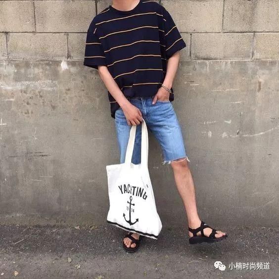 男士穿搭干货：你的夏季裤款里还要加上一件质感牛仔短裤