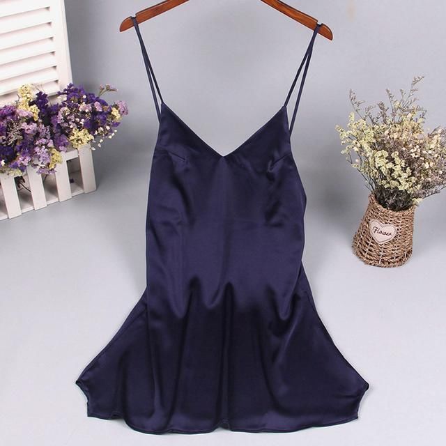 一件令人无法抗拒的性感睡衣，满足你对惊艳的追求