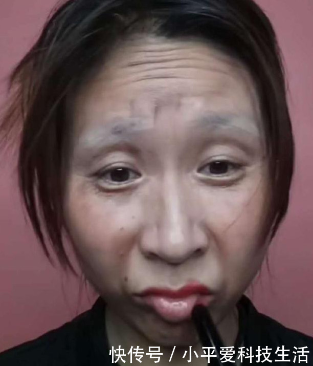 抖音又一化妆大神走红，前一秒还是黄脸婆，下一秒却变气质女神！
