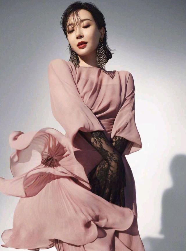  [气质]穿出一个女人的气质,是能让众多女神爱不释手