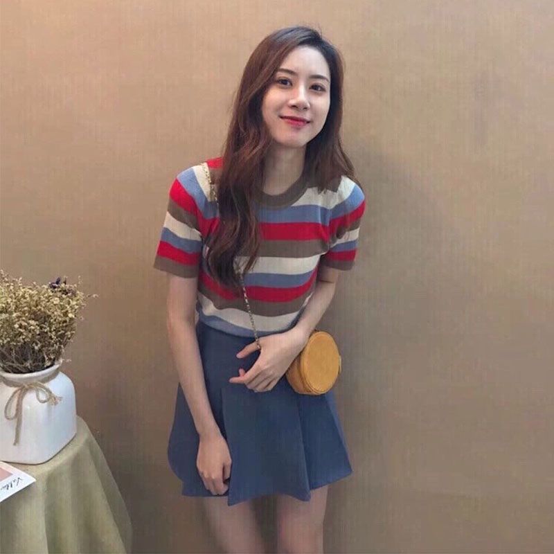 三伏天不要只穿裙，当下流行晚晚风套装，清新减龄，美的独一无二