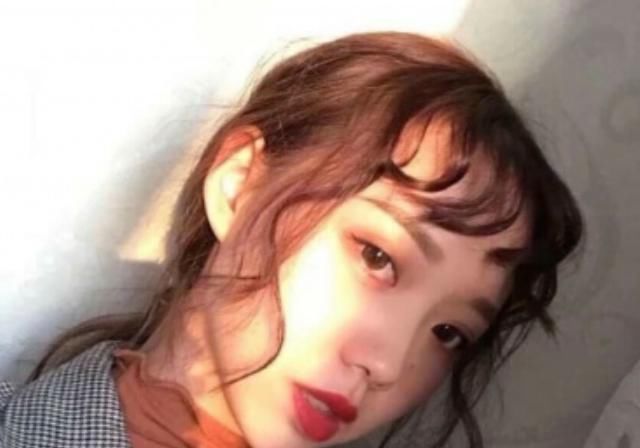 『女生』女生若想变“淑女”,尽量改掉这3个“臭毛病”,身为女生要美美哒