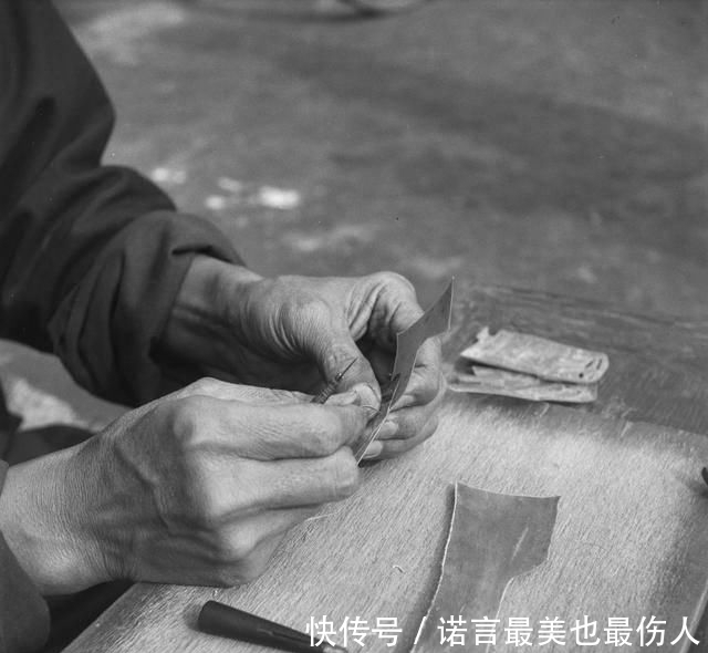 『国宝级』这位带刀的白胡子老人,若生活在现在,可能是国宝级人物