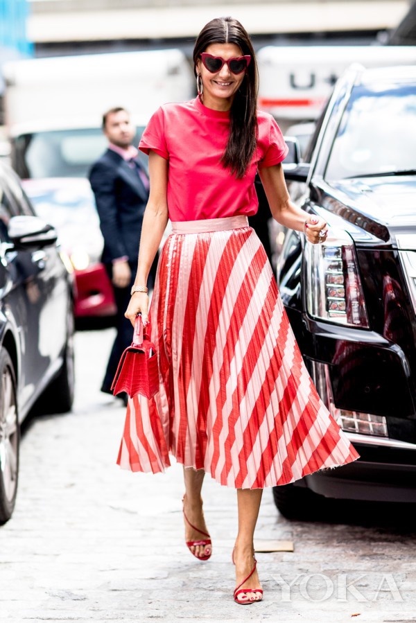 2018这些颜色最流行 穿对一样你就赚