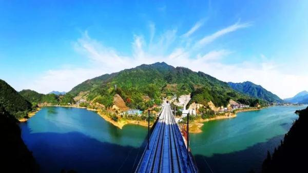 重要通知！今起铁路大调图，这些车次始发到站有变化！