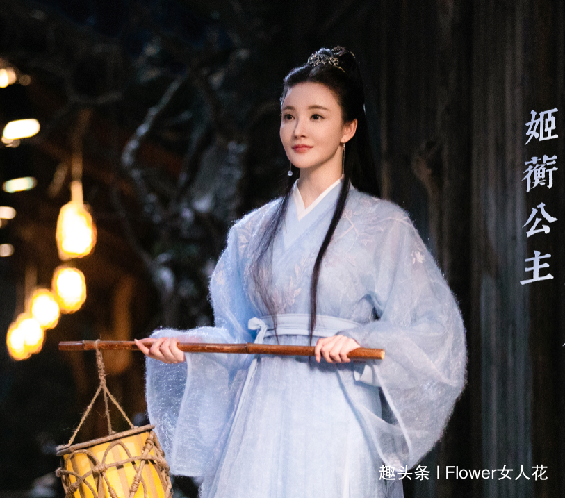 『出演』终于等到《枕上书》,原以为热巴颜值够高了,看到女配瞬间心动啦