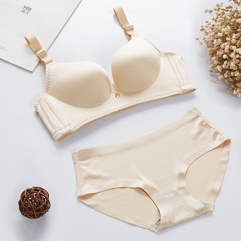 精致的你，文胸要经常换哦 秋季新款无束缚文胸，都市淑女别错过