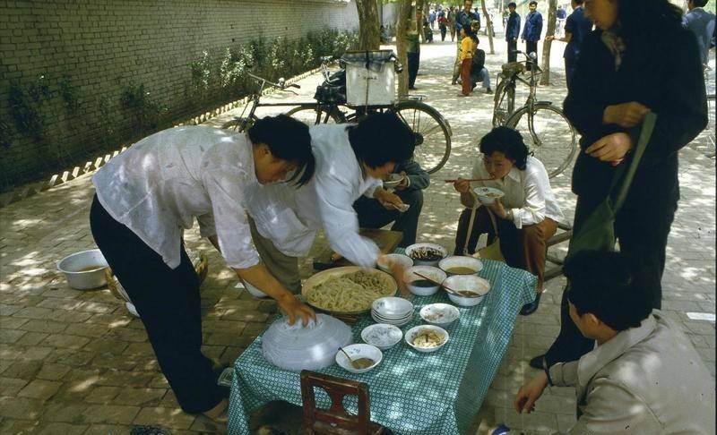 老照片:1980年的中国，真实的百姓日常