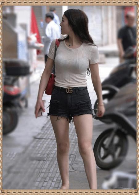 特别|街拍:休闲的穿搭也是很有气质的,特别是搭配的好的穿搭