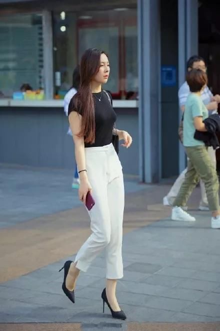  【气质】女生穿搭高跟鞋，轻松秀出女神般的魅力