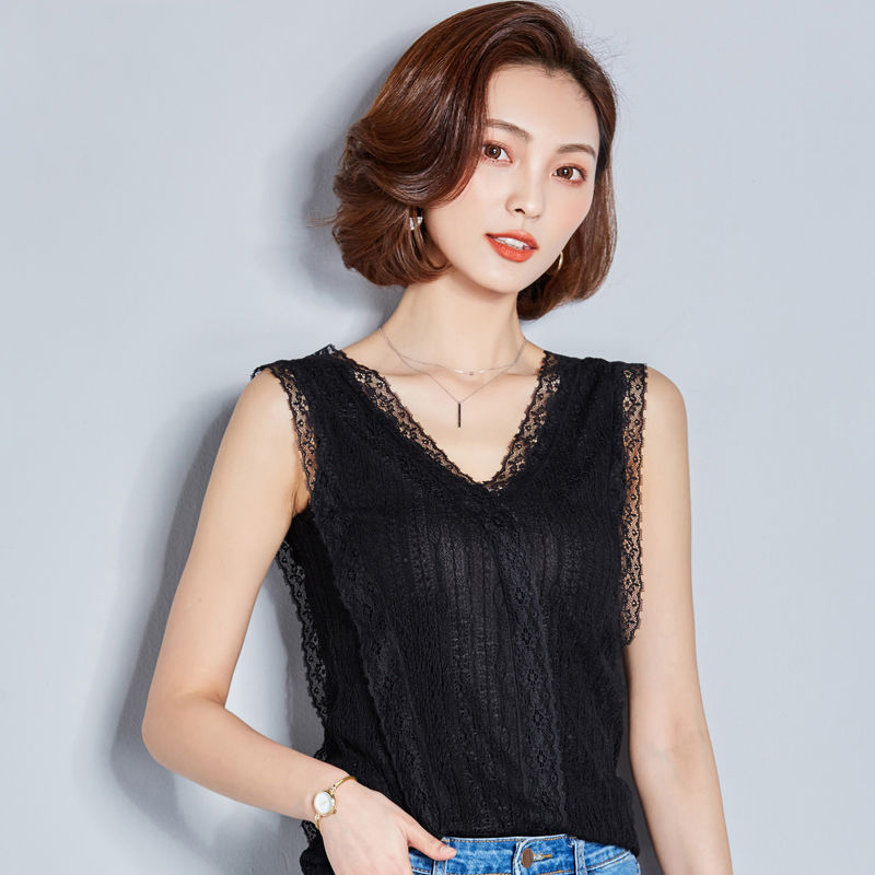 入秋后，会打扮的女人都不穿裙子了，眼光超好，相中这么美的小衫