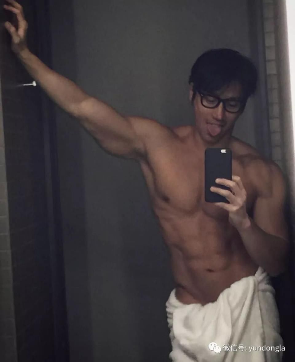 50岁奶奶，20岁身材:长期坚持健身的人，年轻到可怕!