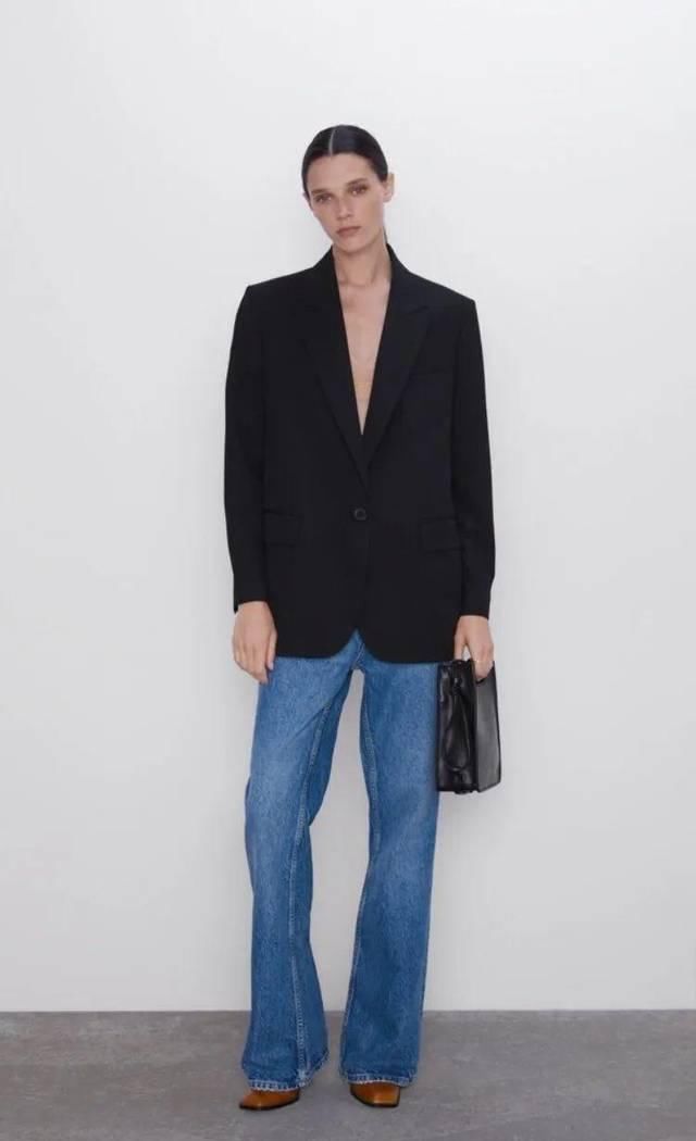  『复古』穿上喇叭裤 变成复古女郎