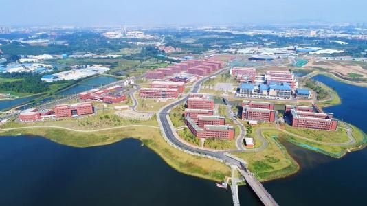 中国最低调的小镇，GDP超千亿，带动了一个省的经济