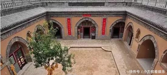 中国最极端的两个村庄 一个在天上, 一个却在地下!