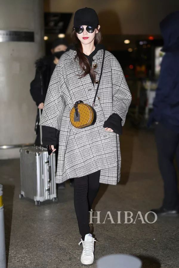 纳尼| 唐嫣快要嫁给罗晋了?就连衣品也变更高级了!