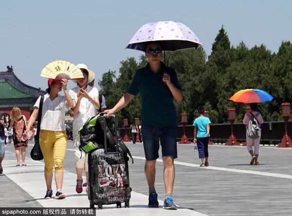 五一假期这些景区被挤爆！更可怕的是……