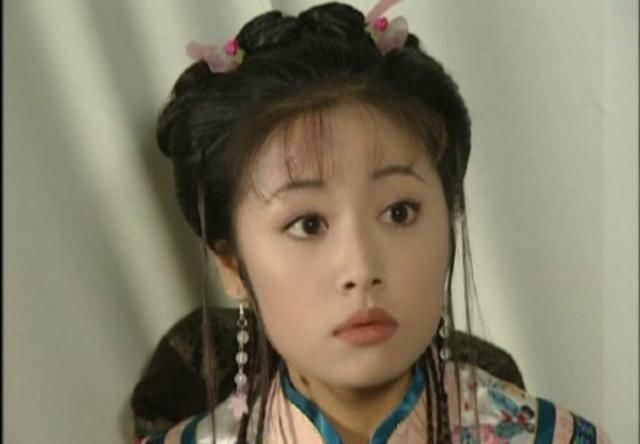  #美妆博主#小燕子的高挑眉，紫薇的百变唇妆，《还珠格格》才是美妆种草机啊