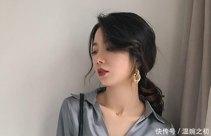 「美女」是耐看型美女还是漂亮型美女,不需要等时间!看这3处就能分辨出