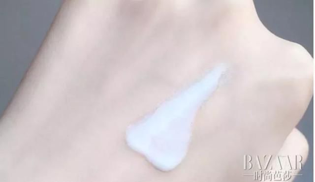 “斩澜色”大雨里都不脱妆？夏季玩水大作战我也能做到！