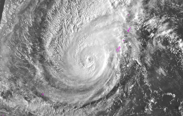 台风蝴蝶突破17级完成大逆袭，但美国预报真正的巅峰还没到…
