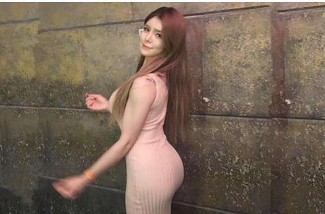 韩国美女网红包臀裙引热议，身材虽好，肌肉却吓坏小鲜肉！
