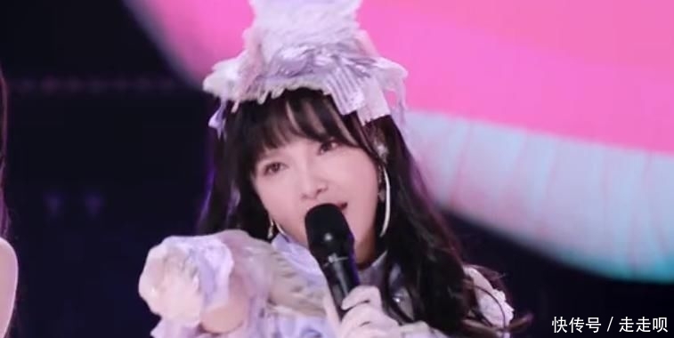 独舞表演■《创3》别人是女团制服出场,张艺凡却不一样,确定是参加女团?