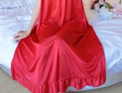 穿睡衣上厕所不方便?不存在的，快试试新上市的睡衣吧