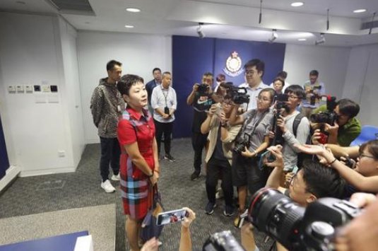 广东广播电视台记者在香港被围堵 中国记协回应