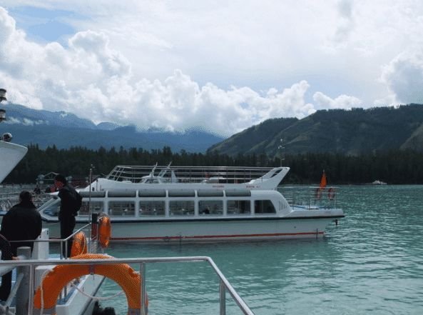 中国最“坑”景点, 大门离景区30公里, 大巴185一人, 没钱不要去