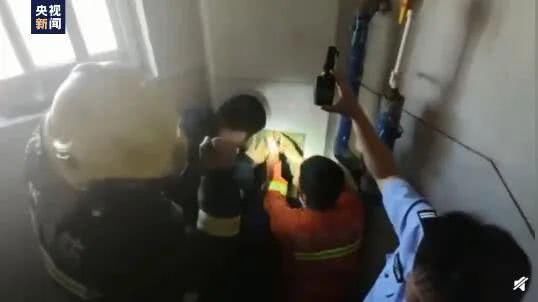 被装|揪心!辽宁一婴儿被装塑料袋扔进垃圾道内,生母涉故意杀人罪被刑拘!